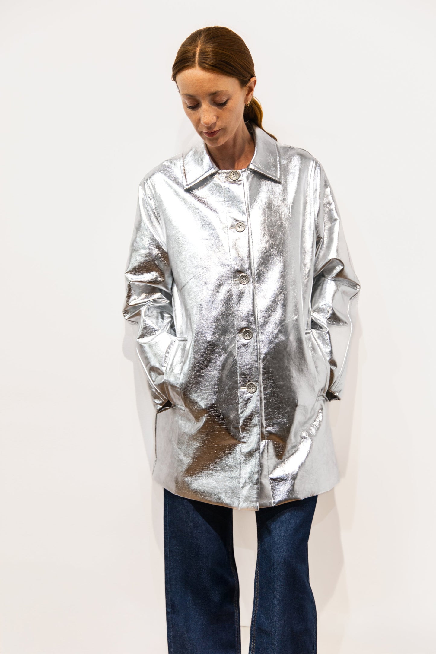 Imperméable argenté - Poupée