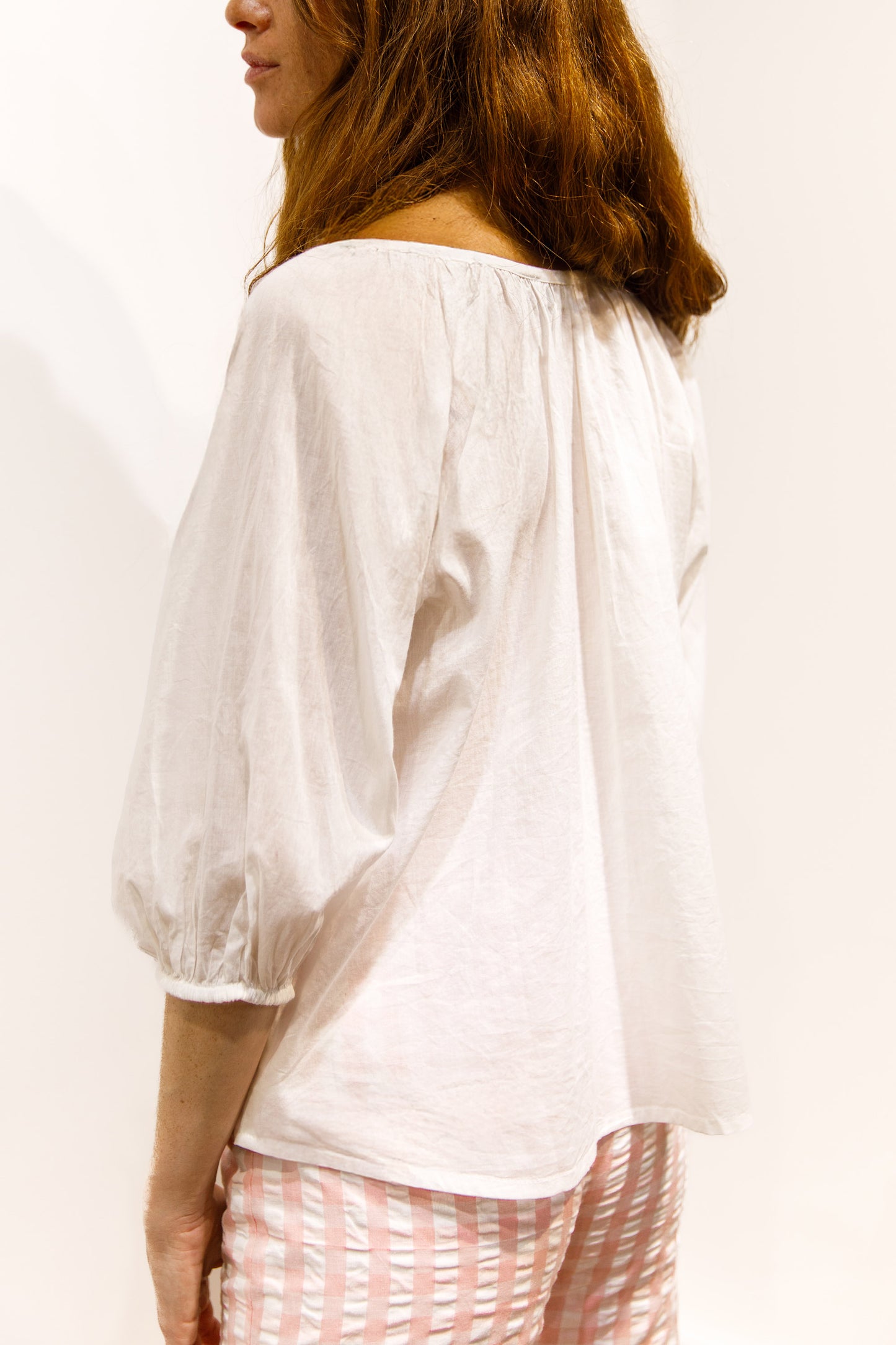 Blouse blanche brodée fleurs – Bloom