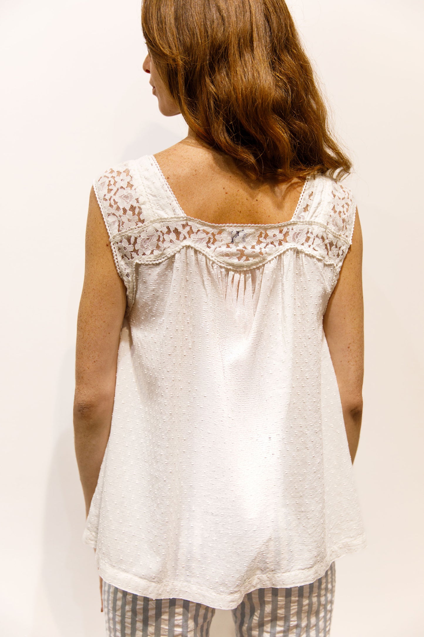 Top sans manches avec dentelle – Chamalow