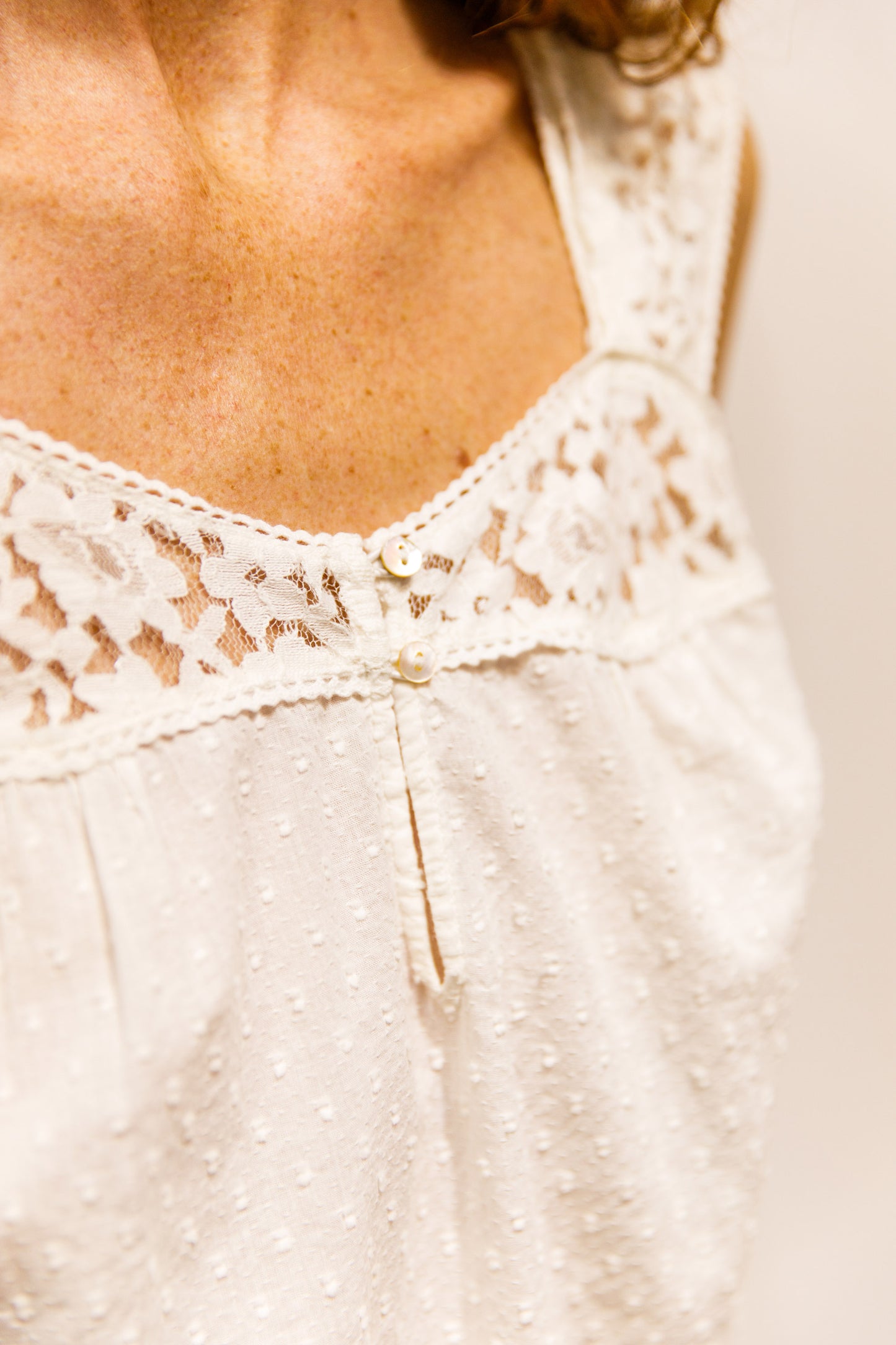 Top sans manches avec dentelle – Chamalow