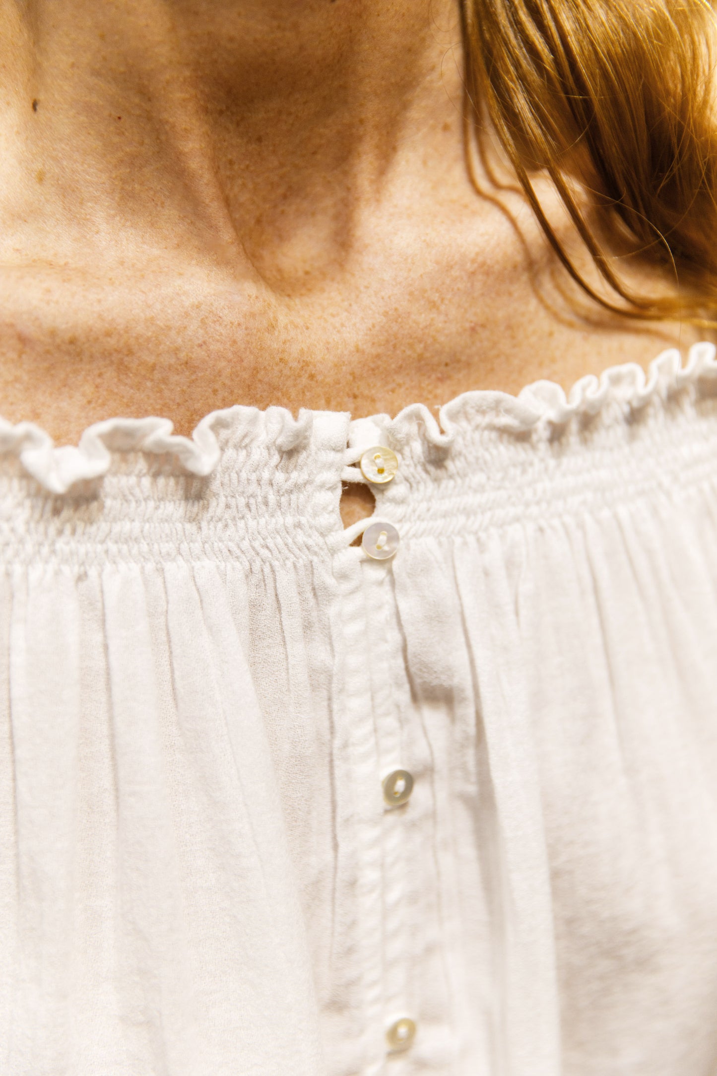 Blouse crépon coton brodée fleurs – Rosea