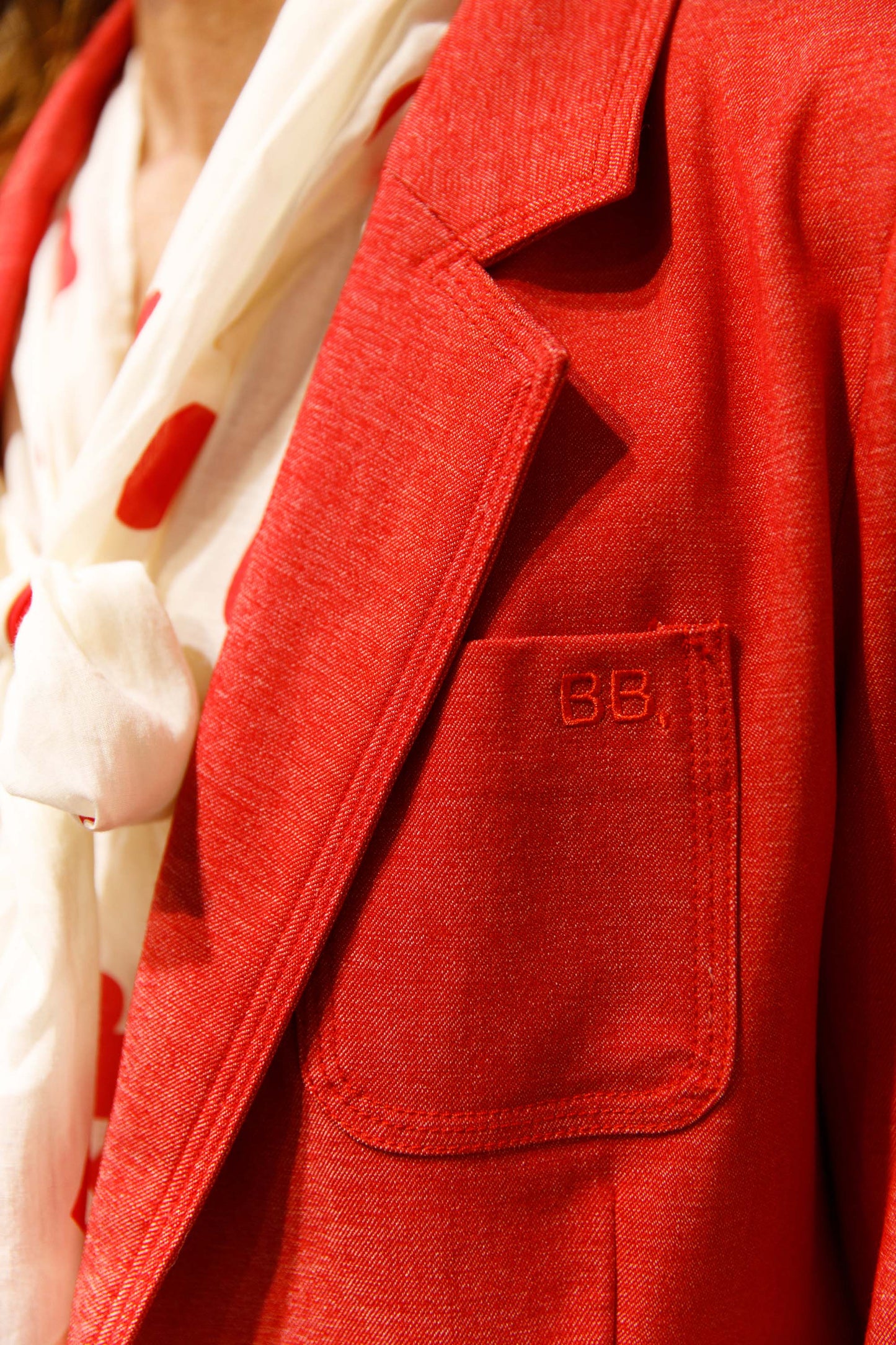 Blazer à poches plaquées cerise – Yves